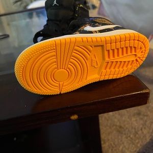 Toddler Air Jordan 1 size 6c